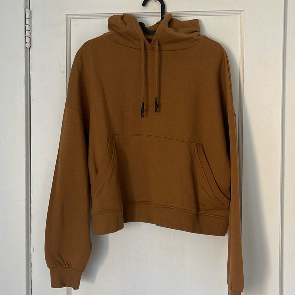 Zara sweatshirt in camel color size S